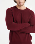 LUKE 2 Round-neck cashmere sweater in burgundy red