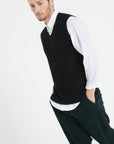 LUKE 9 Sleeveless cashmere cardigan in black