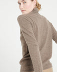 LILLY 3 Cashmere turtleneck sweater in taupe