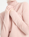 LILLY 3 Cashmere turtleneck sweater in powder pink