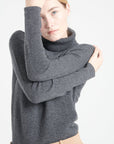 LILLY 19 4-thread cashmere turtleneck sweater charcoal grey