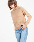 LILLY 22 Cashmere turtleneck sweater with camel raglan sleeves