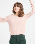 MIA 7 V-back sweater in powder pink cashmere