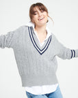 MIA 10 Cashmere V-neck sweater, 6-ply cable knit, light grey