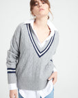 MIA 10 Cashmere V-neck sweater, 6-ply cable knit, light grey