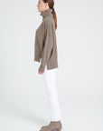 ZAYA 13 Oversized cashmere stand-up collar sweater in taupe