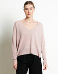 RIA 3 Oversized deep V-neck cashmere sweater in light pink