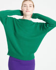 MIA 17 Round-neck cashmere sweater with emerald green chiselled trim