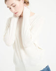 MIA 17 Round-neck cashmere sweater with off-white chiselled trim